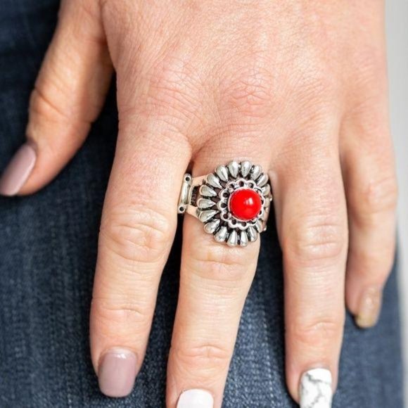 Poppy Pep – Red Silver Stretchy Ring - Picture 2 of 2